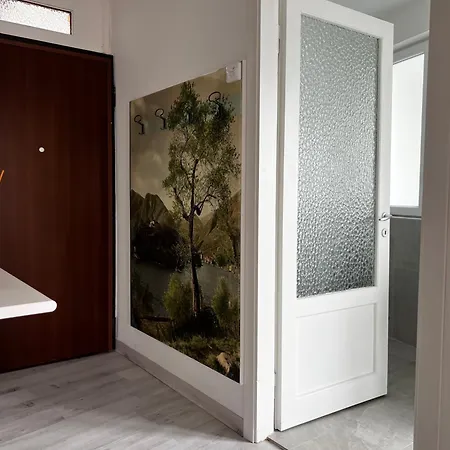 Breva E Tivan By World * 布里维奥